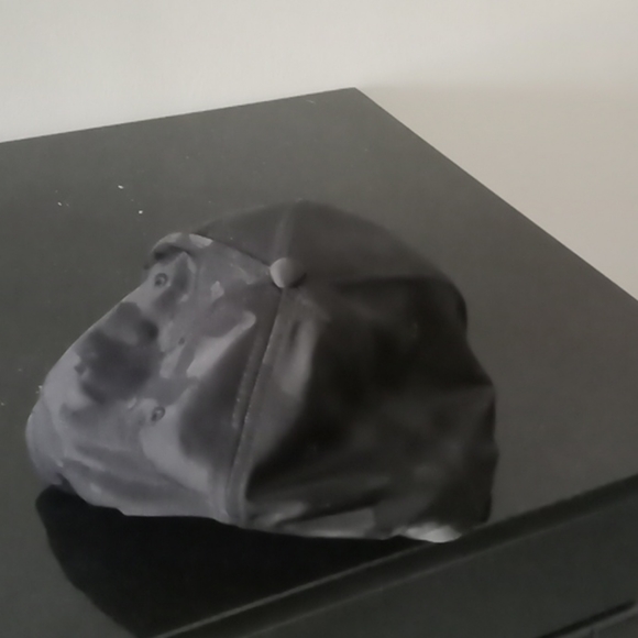 Columbia cap - Picture 5 of 5